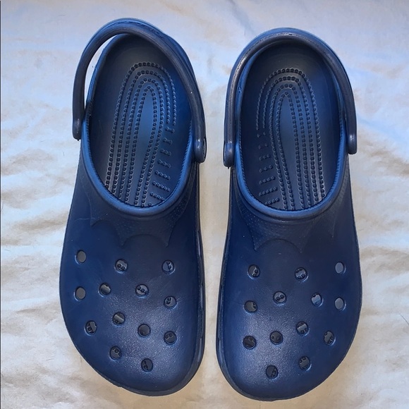 CROCS Other - EUC Adult navy Crocs - size XL